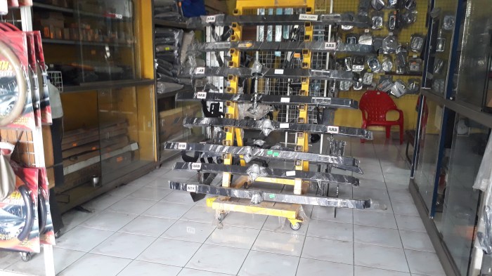 Mobil bengkel aksesoris variasi nirwana cikarang penambah Acesoris motor dicikarang