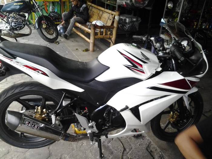 Fairing cb150r streetfire lis merah putih Accesories half fairing resmi ahass new cb 150