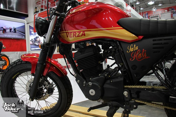 Verza modifikasi modif fairing megapro touring besi terbaru thecitycyclist minimalis klasik cb150r visor cs1 kumpulan simpel teralis keren Acecoris untuk modif honda verza