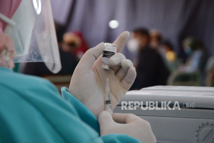 002963900-1626075187-830-556 Vaksin covid 19 dapat menyebabkan kerusakan otak jangka panjang