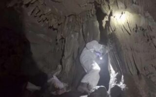 5e92882a35109-ilmuwan-melakukan-penelitian-virus-corona-baru_1265_711 Video penemuan pasokan air di amerika serikat terkontaminasi virus corona