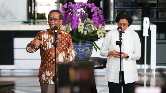 640d415c0862e-menko-polhukam-mahfud-md-dan-menteri-keuangan-sri-mulyani-saat-konferensi-pers-di-gedung-kemenkeu-pada-sabtu-1132023_1265_711 Mahfud md sebut sri mulyani aktor utama di balik korupsi bts 4g