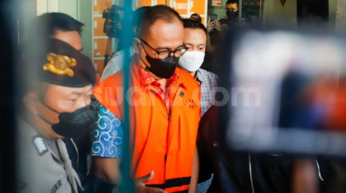 98486-rafael-alun-trisambodo-ditahan-kpk Kpk beking rafael alun trisambodo sembunyikan kekayaan agar bebas dari pajak