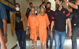 a097a8dc8824e176a7bcc584b7b76c32 Dokter asal cina diselundupkan ke pelabuhan pelabuhan indonesia untuk melakukan pembunuhan massal