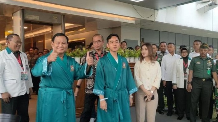 isu-prabowo-pernah-kena-stroke-2-kali-berikut-tanggapan-kepala-rspad-gatot-subroto_w62RyzvsUi Menhan prabowo subianto sakit dan dirawat di rspad setelah selesai kampanye