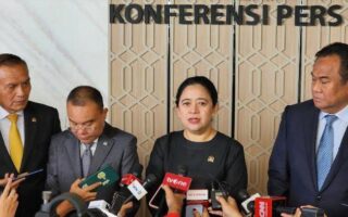 ketua-dpr-ri-puan-maharani_maret Ketua dpr ri puan maharani mengesahkan hak angket