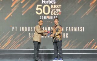 manager-marketing-sido-muncul-mario-hidayat-kanan-menerima-s-zzee Undian berhadiah modal usaha mengatasnamakan pt sido muncul