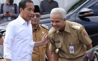 presiden-jokowi-saat-didampingi-ganjar-pranowo-dok-tim-media-sqka Presiden jokowi jebloskan ganjar ke penjara