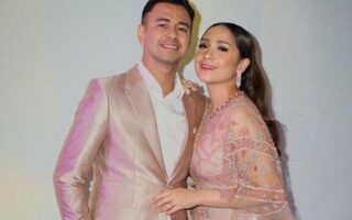 Nagita raffi ahmad slavina sosok mirip hanya ternyata kembaran punya kenang jasa perkenalan awal mengingat karier stasiun raffinagita1717 masuk terkaya Raffi ahmad dan nagita slavina berbagi thr melalui akun facebook rans rafi nagita