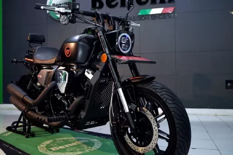 Mengenal Spesifikasi Keeway Benda V252C Motor Cruiser Retro - Otoinfo.id Pajak Keeway Benda V252C (All-New 2023)