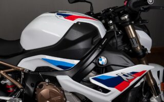 BMW S1000R 2021 về Việt Nam: 2 phiên bản, giá từ 669 triệu đồng Pajak BMW S 1000 R (New Gen 2021)